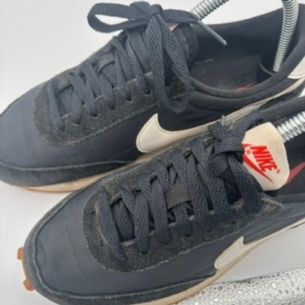 Nike Daybreak Sneakers Women Sz 8 Black White Retro Waffle Racer Runner - Picture 7 of 15